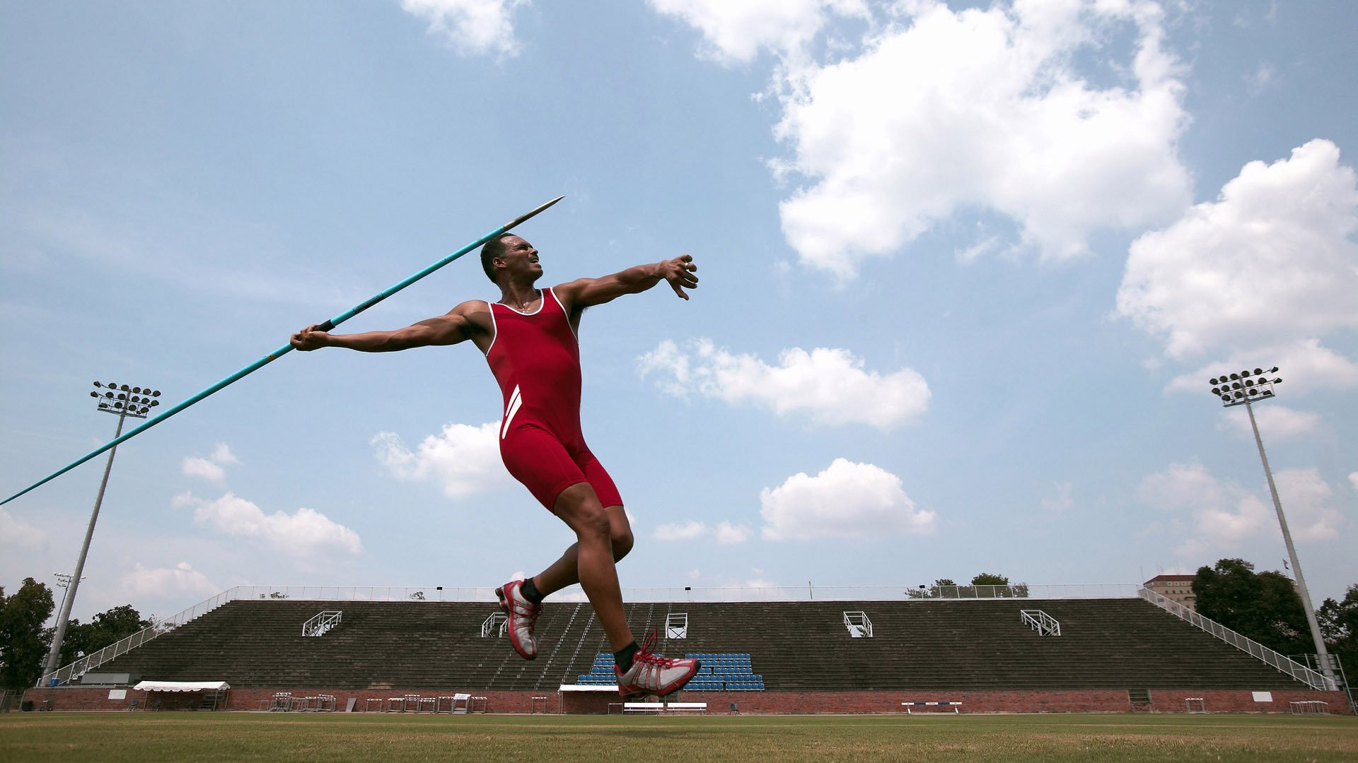 未来足球：虚拟现实与增强现实技术结合，打造沉浸式体验，未来足球发展的方向